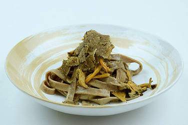 Tagliatella con farina di castagne al tartufo, fin Tagliatella con farina di castagne al tartufo, fin